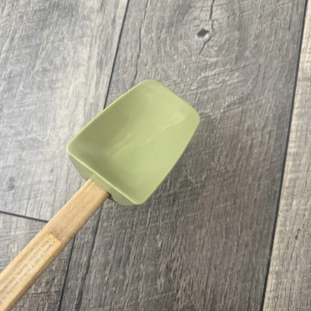 Vintage Williams Sonoma Silicon Cooking Spoonula Avocado Green w/Wood Handle 12